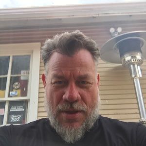 Meet your Posher, Tom